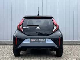 Toyota Aygo X (2024) thumbnail 3