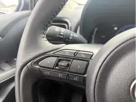 Toyota Yaris (2025) thumbnail 13
