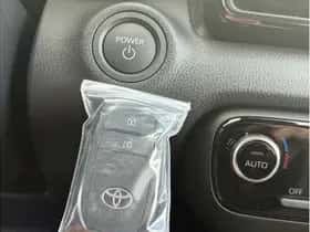 Toyota Yaris (2025) thumbnail 30