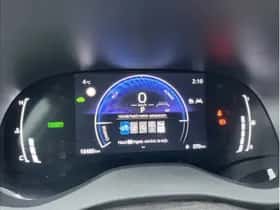 Toyota Yaris Cross (2025) thumbnail 12