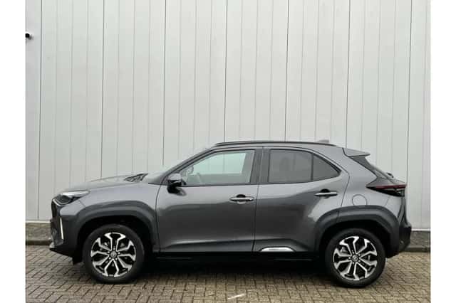 Toyota Yaris Cross (2025) thumbnail 3