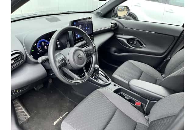 Toyota Yaris Cross (2025) thumbnail 6