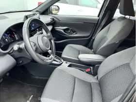Toyota Yaris Cross (2025) thumbnail 7
