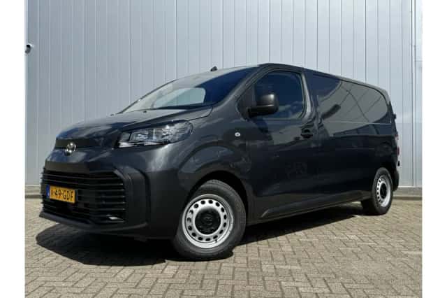 Toyota Proace (2024) thumbnail 1