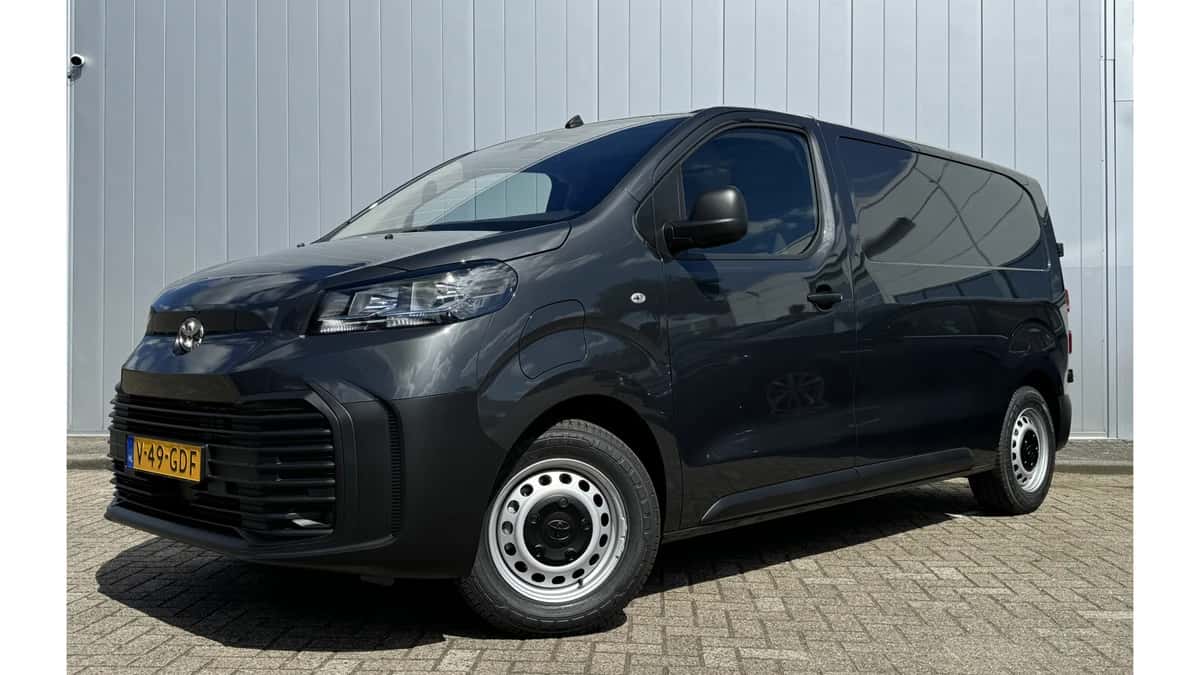 Toyota Proace (2024) — foto 1