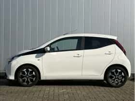 Toyota Aygo (2019) thumbnail 2