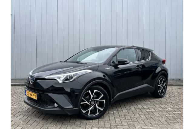 Toyota C-HR (2019) thumbnail 1