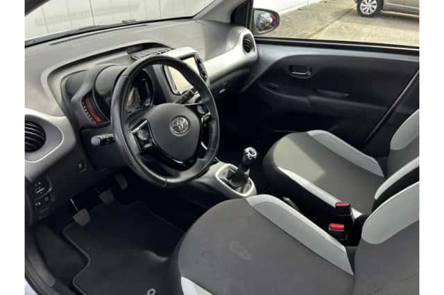 Toyota Aygo (2017) thumbnail 6