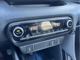 Toyota Yaris (2020) thumbnail 18