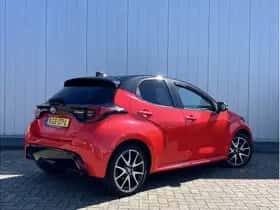 Toyota Yaris (2020) thumbnail 4