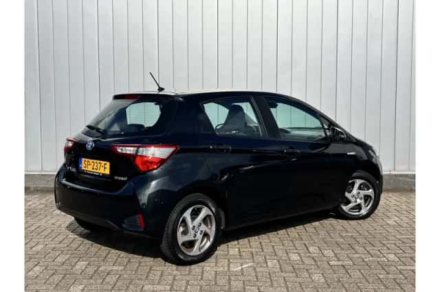 Toyota Yaris (2018) thumbnail 4