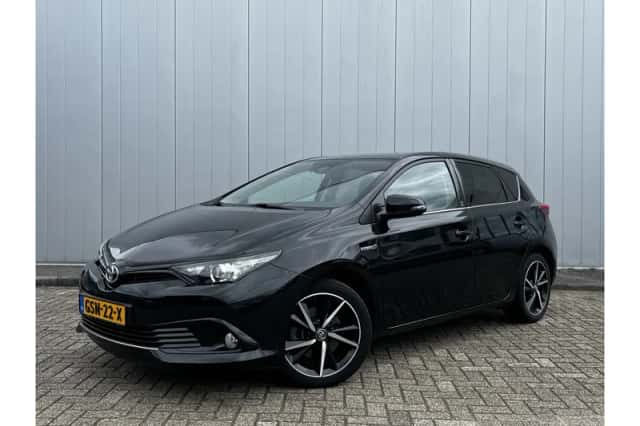 Toyota Auris (2019) thumbnail 1