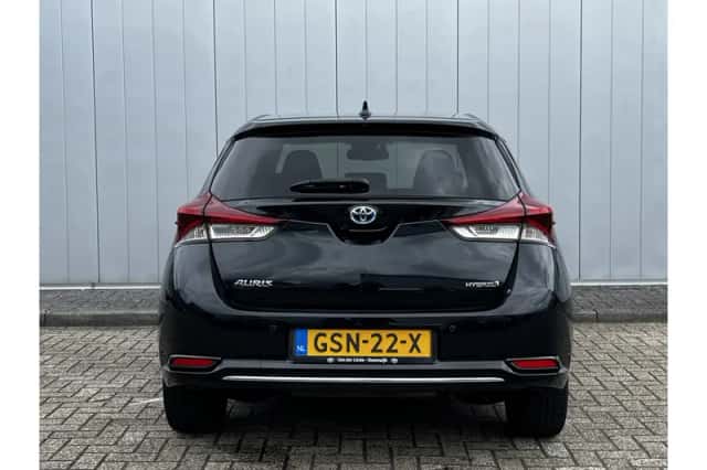 Toyota Auris (2019) thumbnail 3