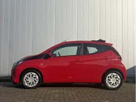 Toyota Aygo (2020) thumbnail 2
