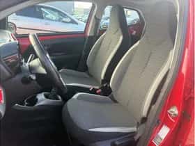 Toyota Aygo (2020) thumbnail 12