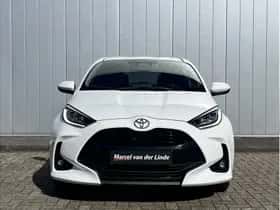 Toyota Yaris (2025) thumbnail 3