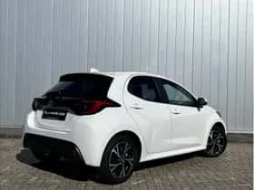 Toyota Yaris (2025) thumbnail 4
