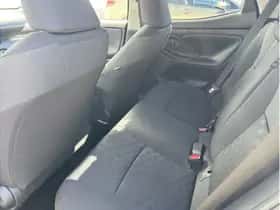 Toyota Yaris (2025) thumbnail 8