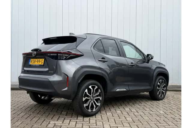 Toyota Yaris Cross (2025) thumbnail 4