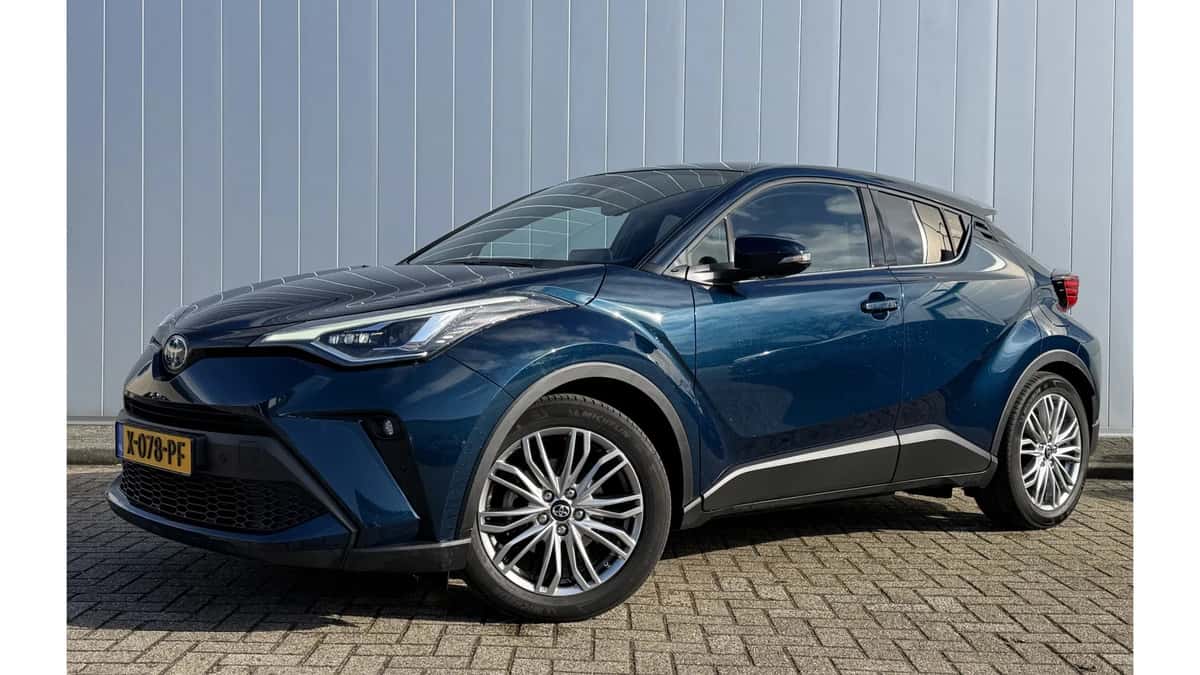 Toyota C-HR (2023) — foto 1