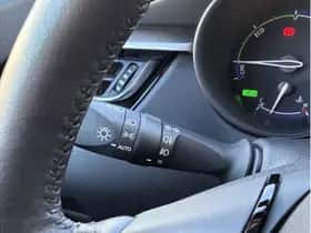 Toyota C-HR (2023) thumbnail 17