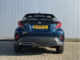 Toyota C-HR (2023) thumbnail 5