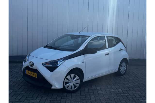 Toyota Aygo (2020) thumbnail 1