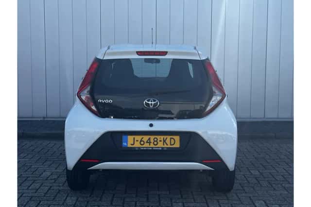 Toyota Aygo (2020) thumbnail 5