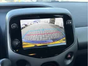Toyota Aygo (2021) thumbnail 8