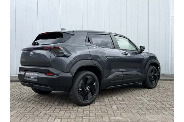 Toyota Urban Cruiser (2025) thumbnail 4