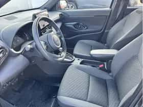 Toyota Yaris Cross (2025) thumbnail 6