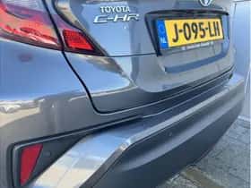 Toyota C-HR (2020) thumbnail 10