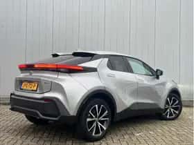 Toyota C-HR (2024) thumbnail 5