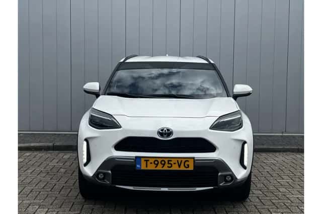 Toyota Yaris Cross (2023) thumbnail 2