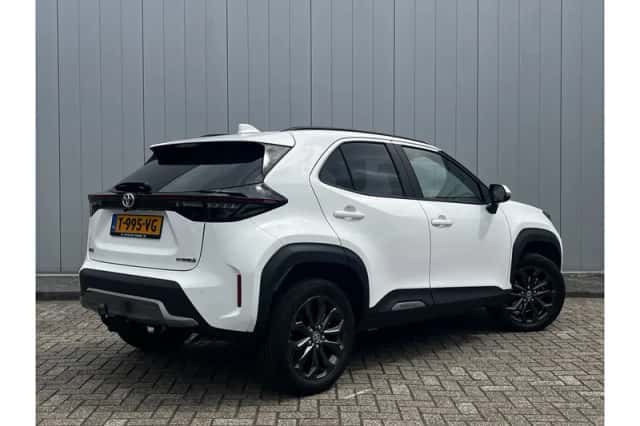Toyota Yaris Cross (2023) thumbnail 4