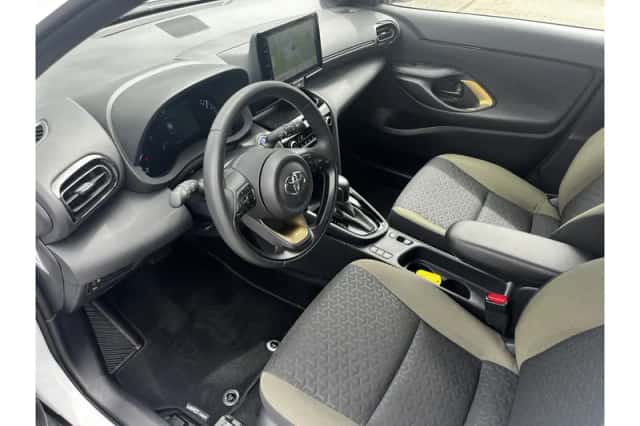 Toyota Yaris Cross (2023) thumbnail 6
