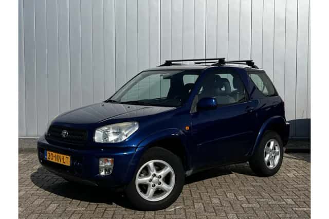 Toyota RAV4 (2004) thumbnail 1
