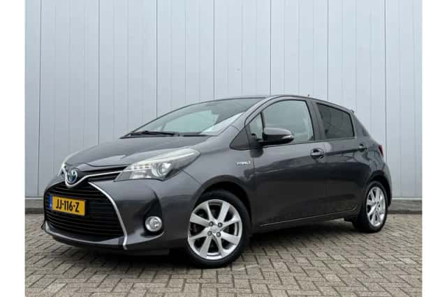 Toyota Yaris (2014) thumbnail 1
