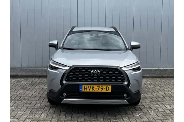 Toyota Corolla (2025) thumbnail 3