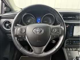 Toyota Auris (2018) thumbnail 16