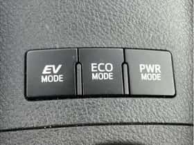 Toyota Auris (2018) thumbnail 17