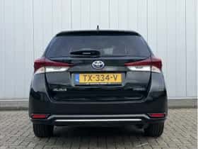 Toyota Auris (2018) thumbnail 4