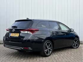 Toyota Auris (2018) thumbnail 5