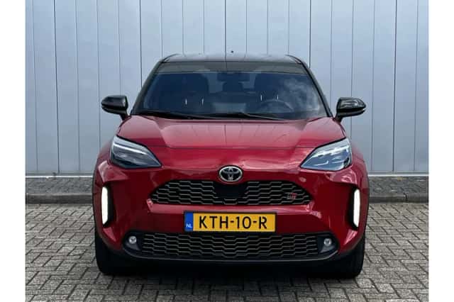 Toyota Yaris Cross (2024) thumbnail 3