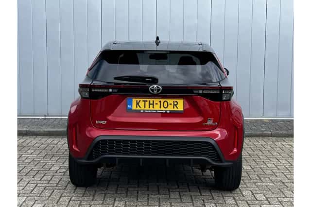 Toyota Yaris Cross (2024) thumbnail 5