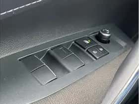 Toyota Corolla (2023) thumbnail 12