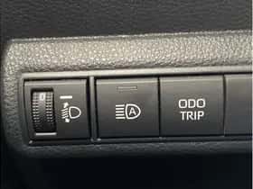 Toyota Corolla (2023) thumbnail 13