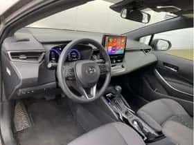 Toyota Corolla (2023) thumbnail 6