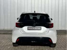 Toyota Yaris (2024) thumbnail 5