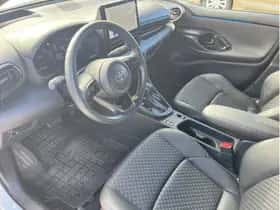 Toyota Yaris (2024) thumbnail 7
